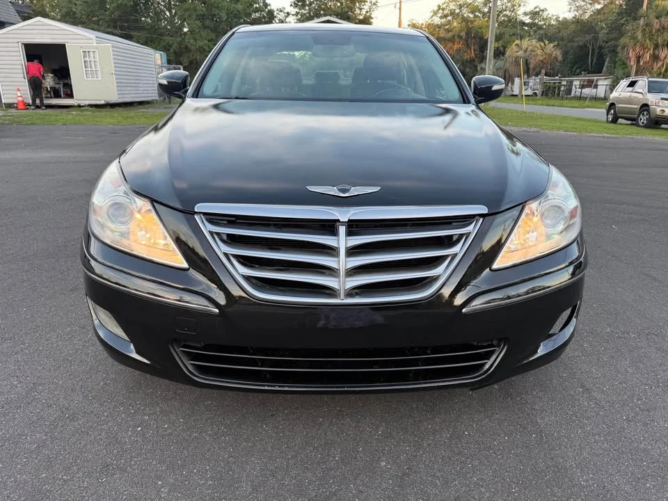 2013 Hyundai Genesis - Image 4 of 12