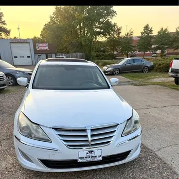 2013 Hyundai Genesis 3.8 Sedan