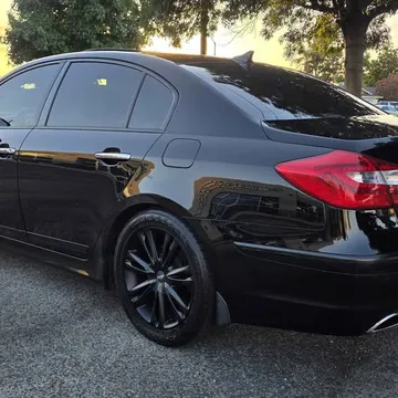 2013 Hyundai Genesis 3.8 Sedan 4D