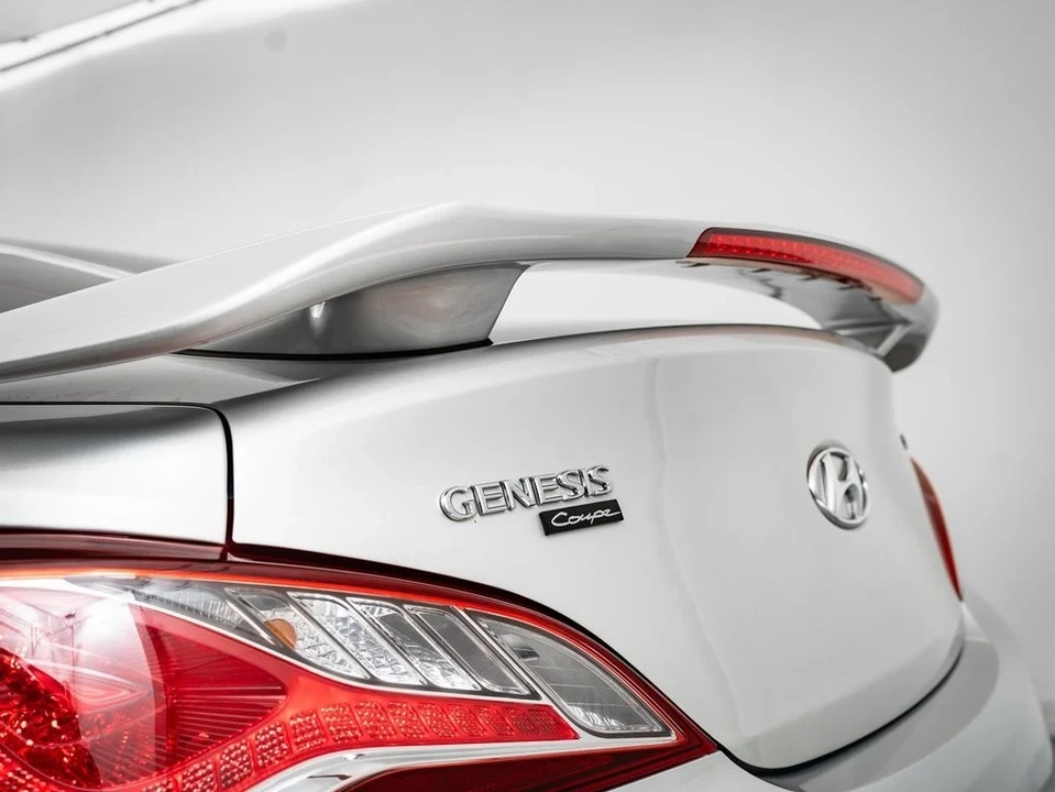 2013 Hyundai Genesis Coupe - Image 19 of 21