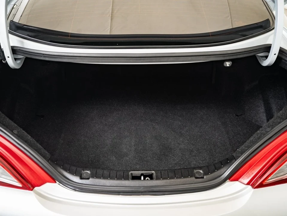 2013 Hyundai Genesis Coupe - Image 20 of 21