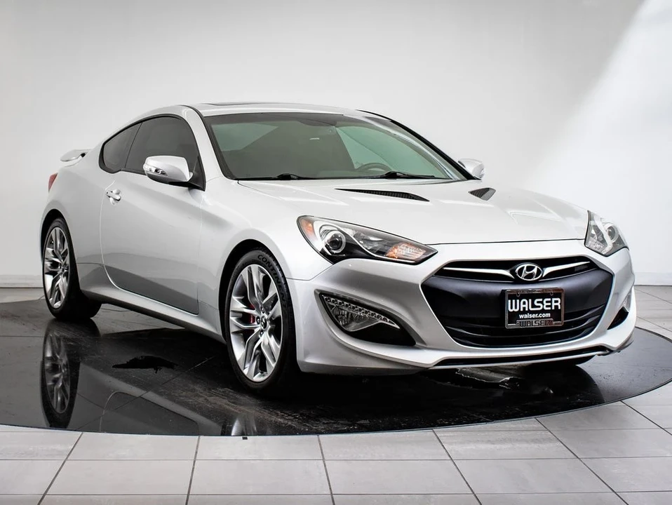 2013 Hyundai Genesis Coupe - Image 12 of 21