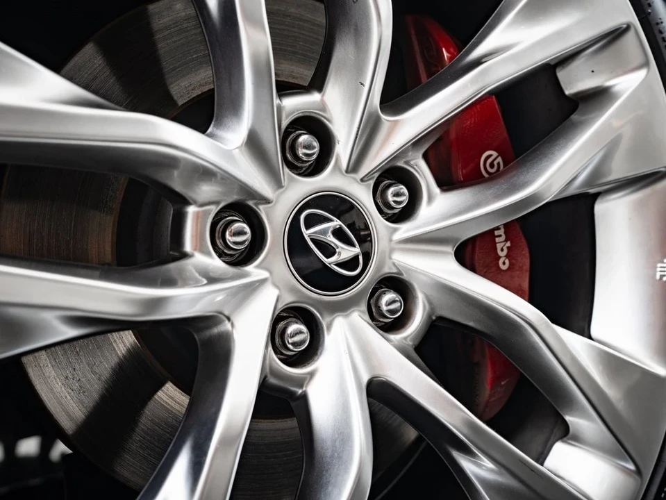 2013 Hyundai Genesis Coupe - Image 8 of 21