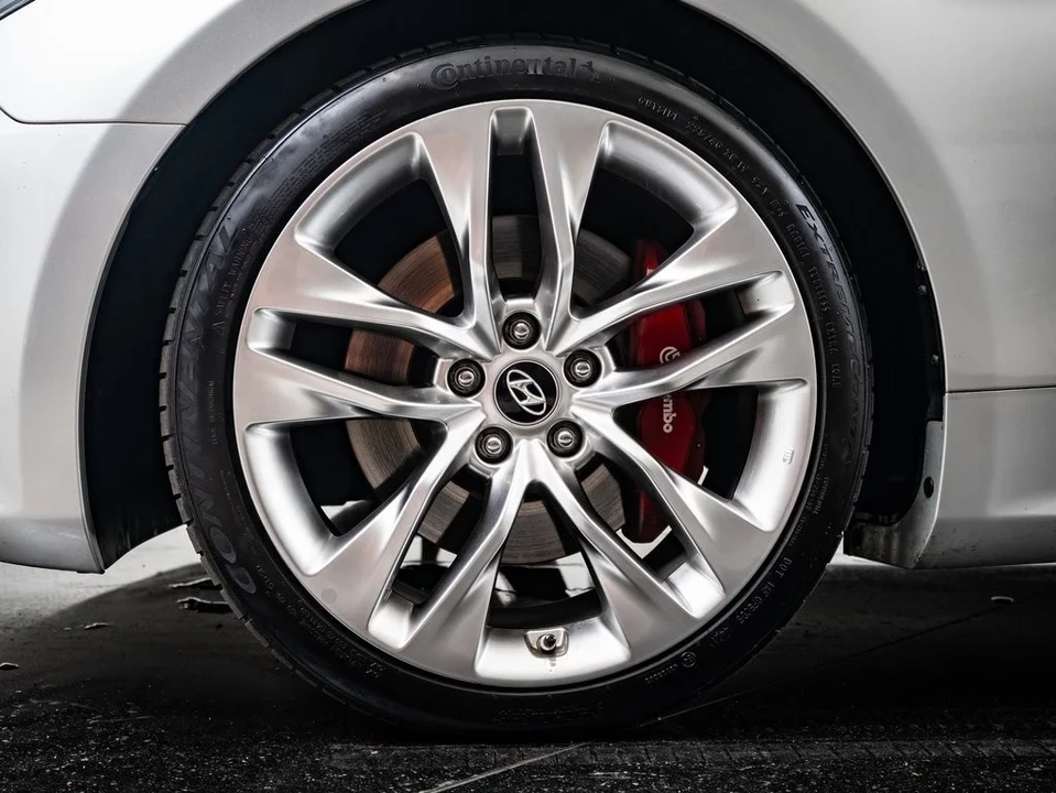 2013 Hyundai Genesis Coupe - Image 13 of 21