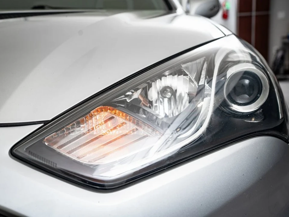 2013 Hyundai Genesis Coupe - Image 15 of 21