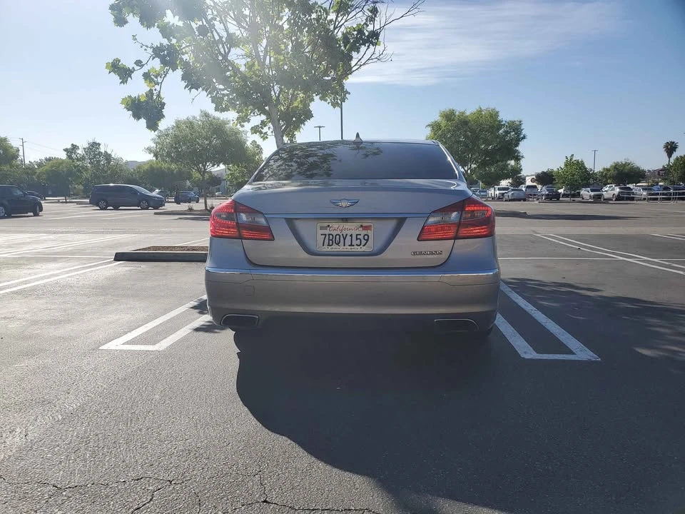 2013 Hyundai Genesis - Image 6 of 6