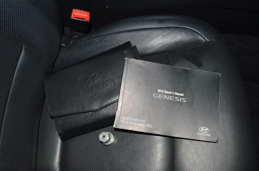 2013 Hyundai Genesis - Image 28 of 28