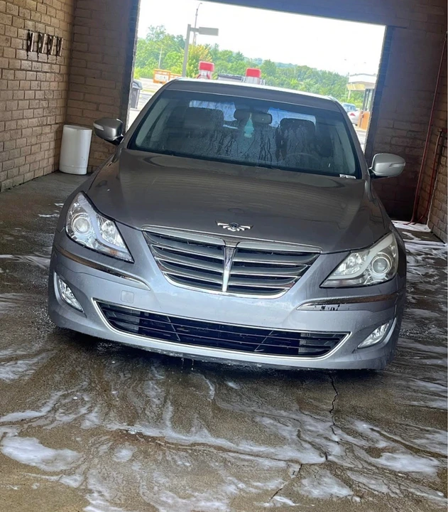 2013 Hyundai Genesis - Image 8 of 8