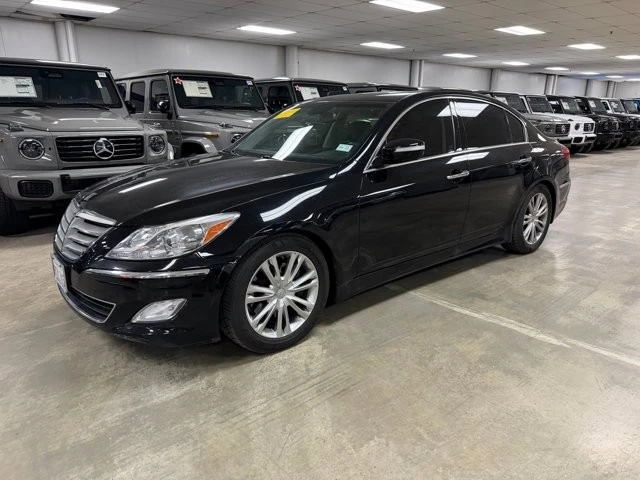 2013 Hyundai Genesis - Image 2 of 12