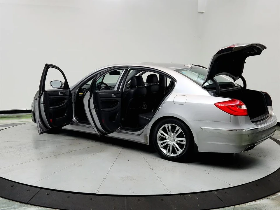 2013 Hyundai Genesis - Image 12 of 12