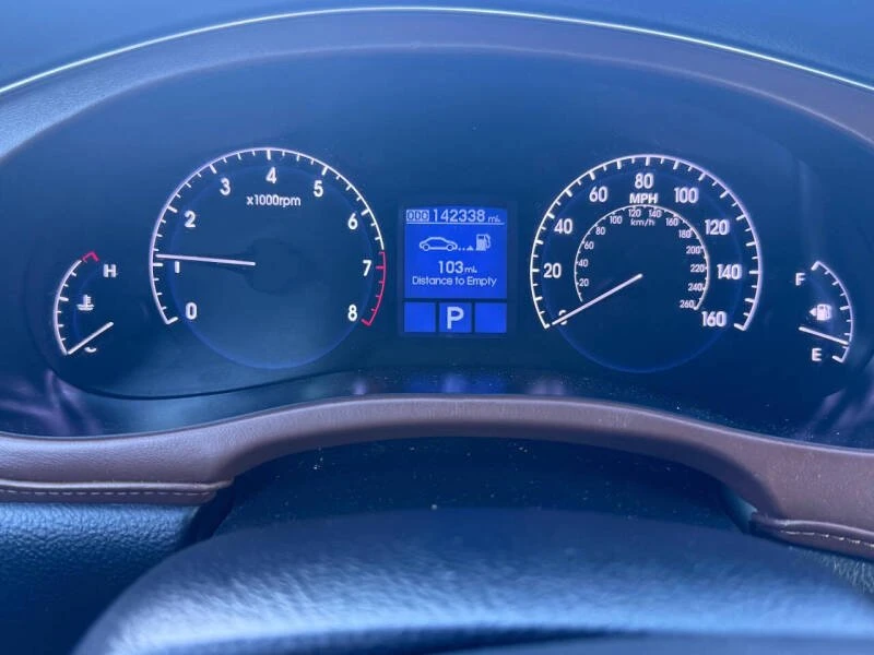 2013 Hyundai Genesis - Image 19 of 20