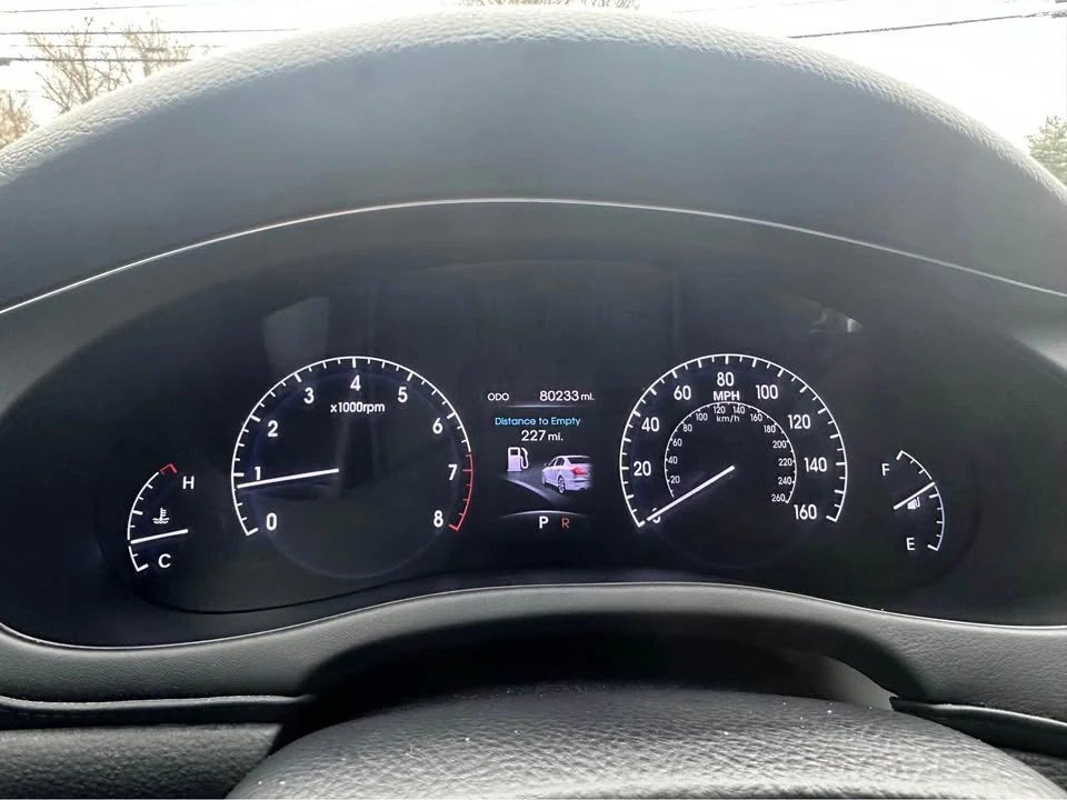 2013 Hyundai Genesis - Image 14 of 20