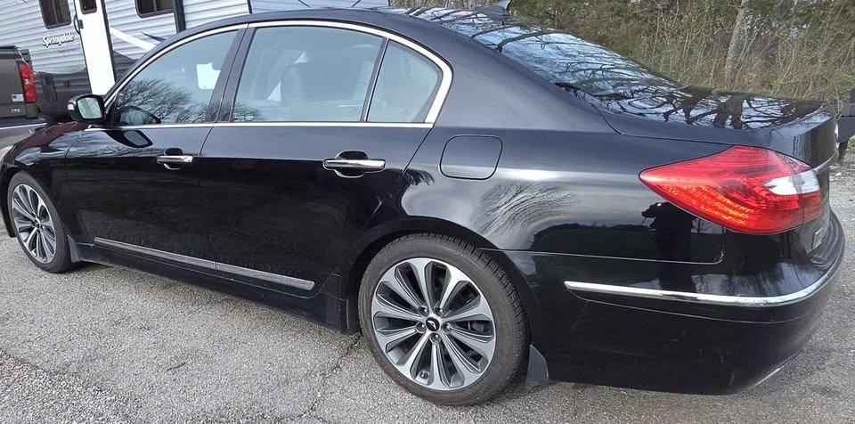 2013 Hyundai Genesis - Image 5 of 16