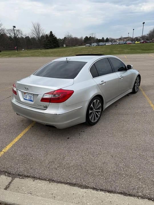 2013 Hyundai Genesis - Image 4 of 7