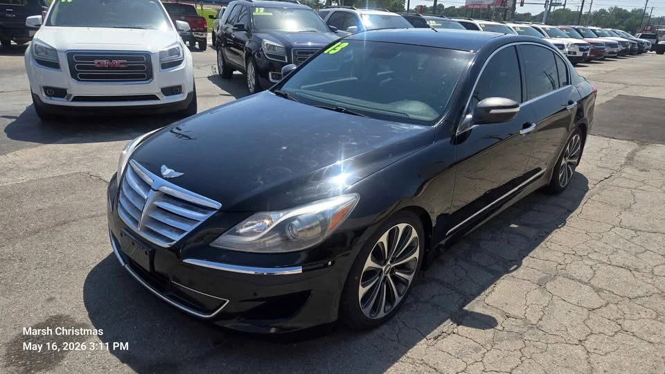 2013 Hyundai Genesis - Image 4 of 10