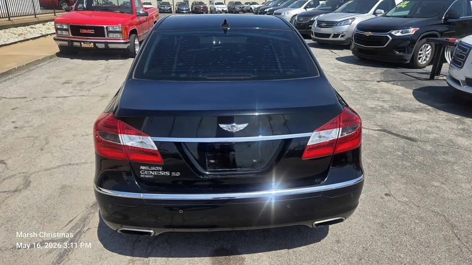 2013 Hyundai Genesis - Image 6 of 10