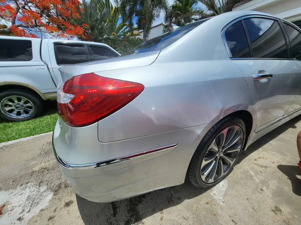 2013 Hyundai Genesis - Image 6 of 20
