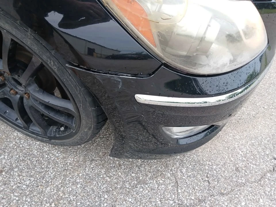 2013 Hyundai Genesis - Image 18 of 21