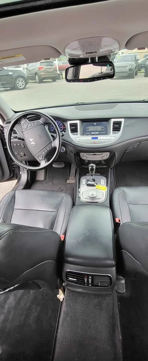 2013 Hyundai Genesis - Image 17 of 17