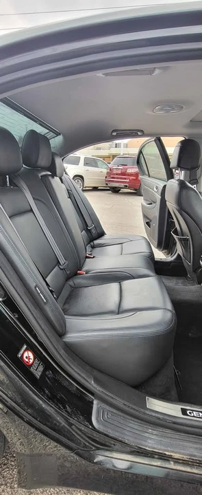 2013 Hyundai Genesis - Image 14 of 17