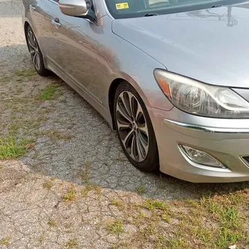 2013 Hyundai Genesis 5.0 R-Spec Sedan 4D