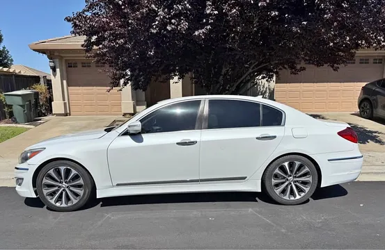 2013 Hyundai Genesis 5.0 R Spec