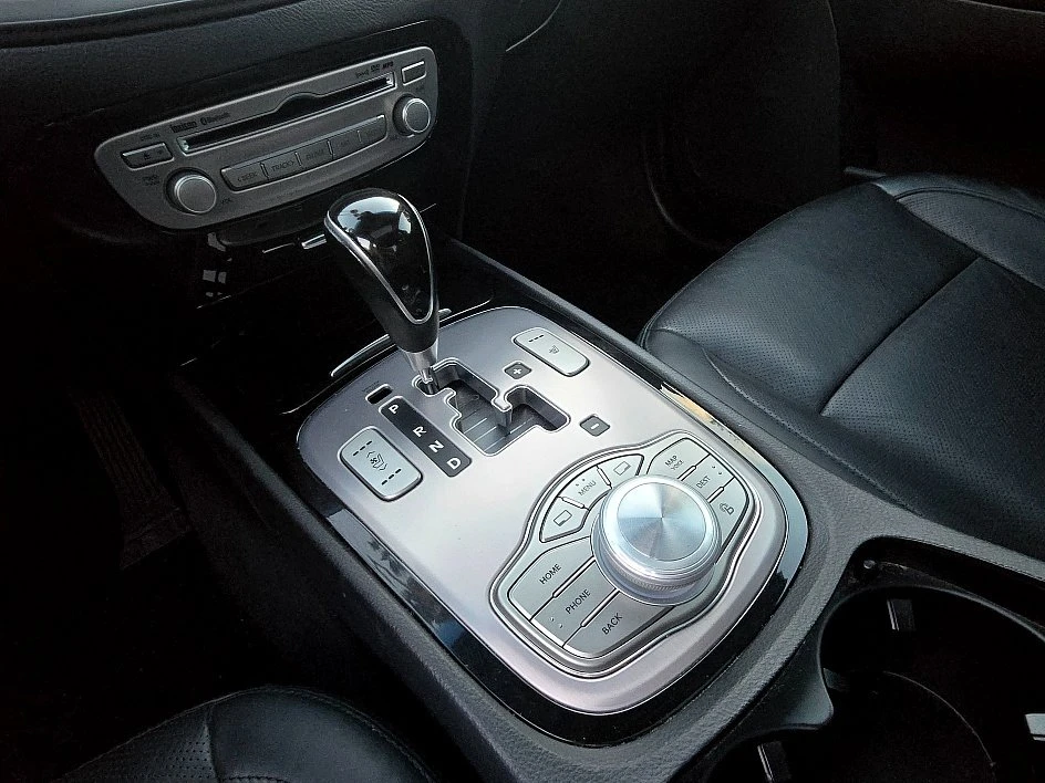 2013 Hyundai Genesis - Image 7 of 18