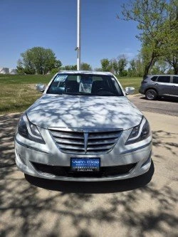 2013 Hyundai Genesis - Image 2 of 17