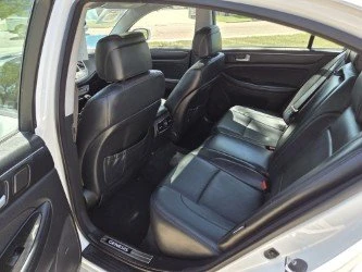 2013 Hyundai Genesis - Image 16 of 17