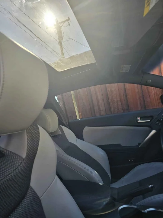 2013 Hyundai Genesis - Image 5 of 9