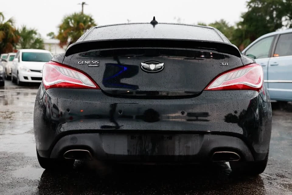 2013 Hyundai Genesis Coupe - Image 4 of 9