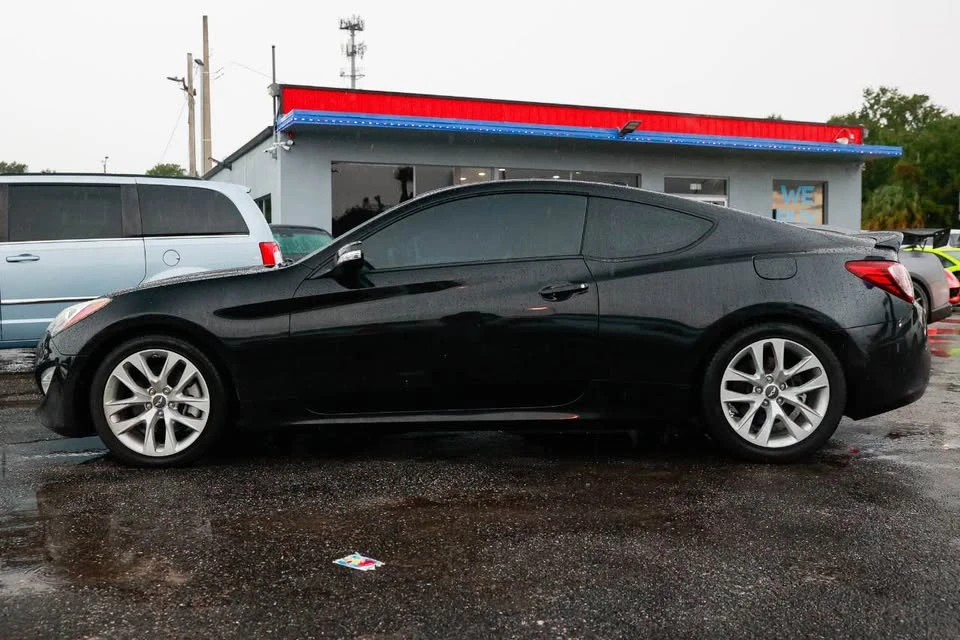 2013 Hyundai Genesis Coupe - Image 5 of 9