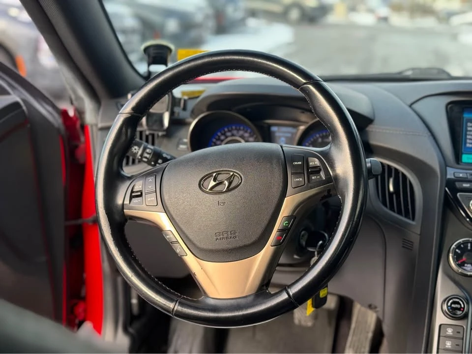 2013 Hyundai Genesis Coupe - Image 13 of 18