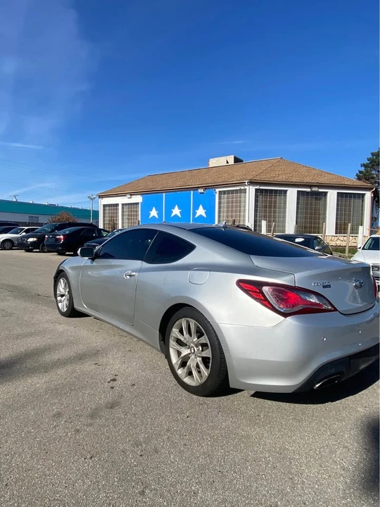 2013 Hyundai Genesis Coupe - Image 6 of 12
