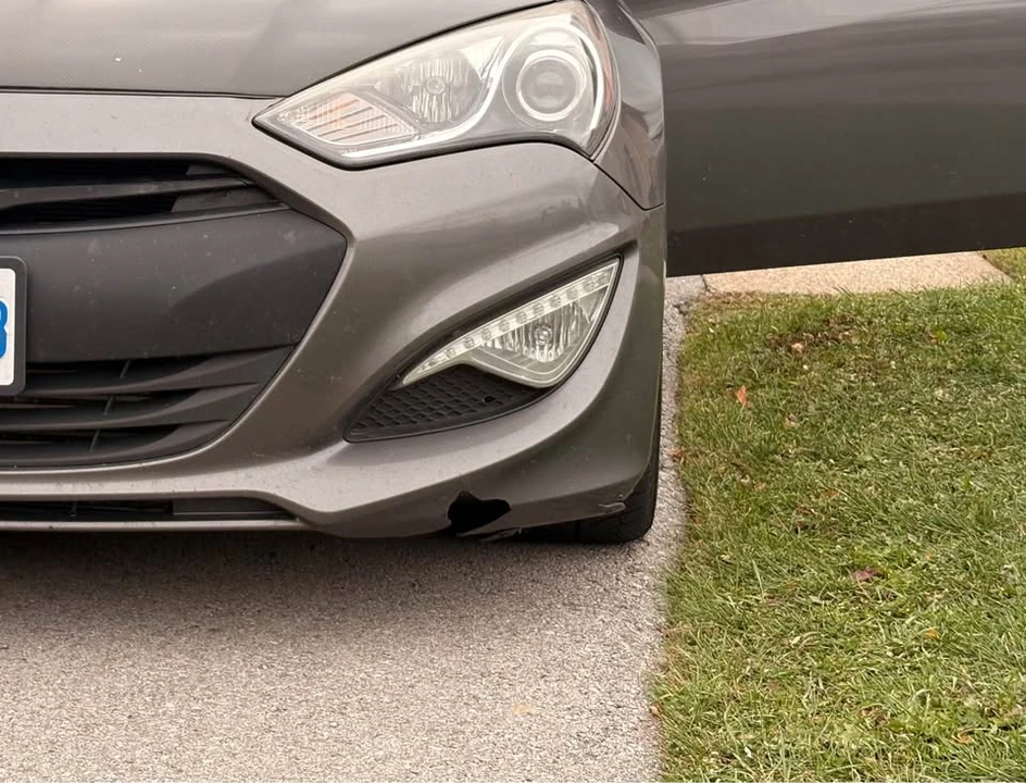 2013 Hyundai Genesis Coupe - Image 4 of 4