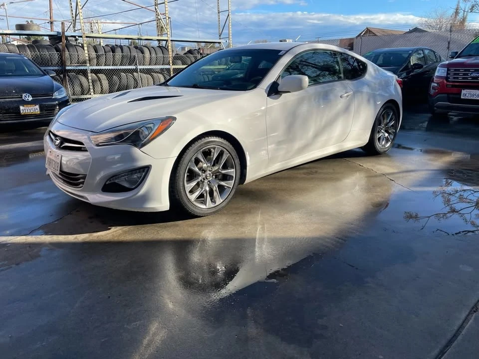 2013 Hyundai Genesis Coupe - Image 3 of 12