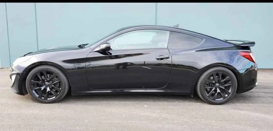 2013 Hyundai Genesis Coupe - Image 8 of 10
