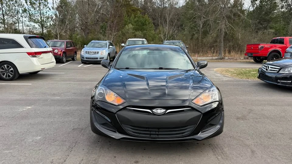 2013 Hyundai Genesis Coupe - Image 2 of 17