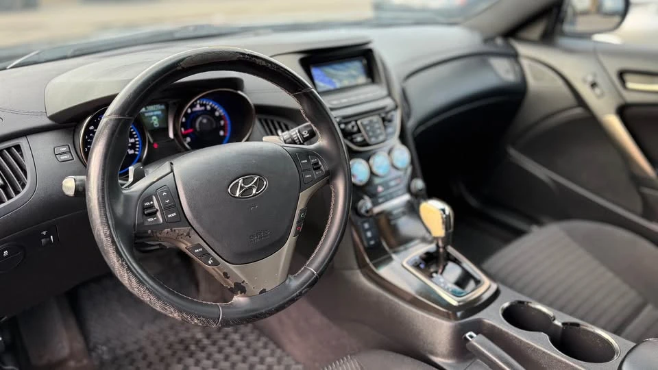 2013 Hyundai Genesis Coupe - Image 11 of 17