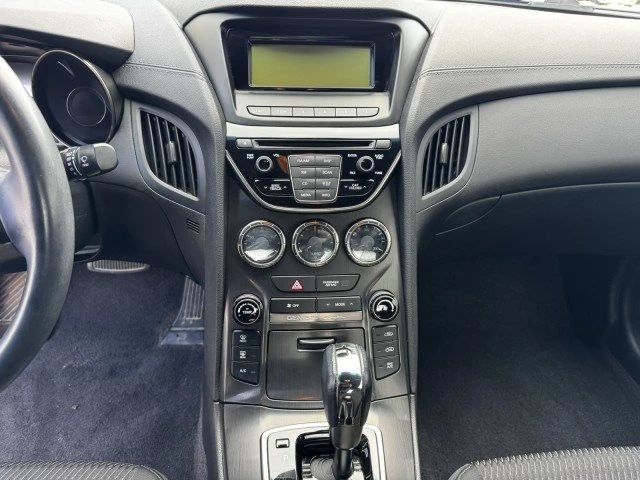 2013 Hyundai Genesis Coupe - Image 15 of 20
