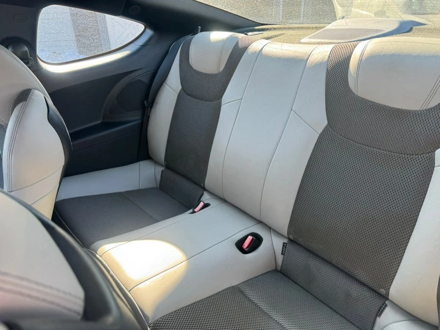 2013 Hyundai Genesis Coupe - Image 11 of 16
