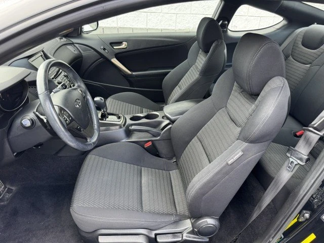 2013 Hyundai Genesis Coupe - Image 16 of 20