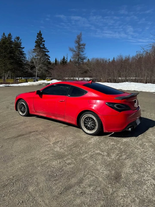 2013 Hyundai Genesis Coupe - Image 2 of 6