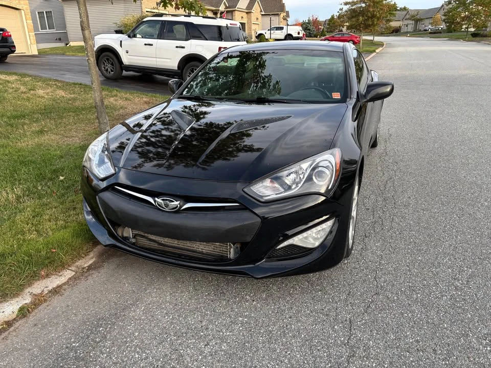 2013 Hyundai Genesis Coupe - Image 2 of 10