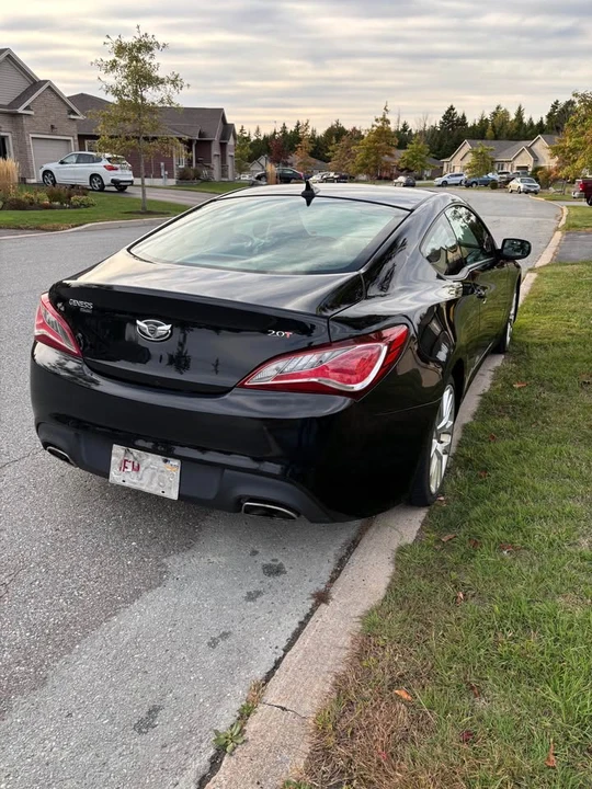 2013 Hyundai Genesis Coupe - Image 3 of 10