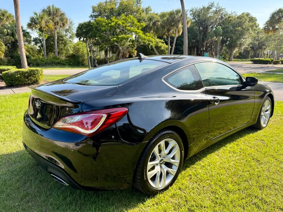 2013 Hyundai Genesis Coupe - Image 3 of 12