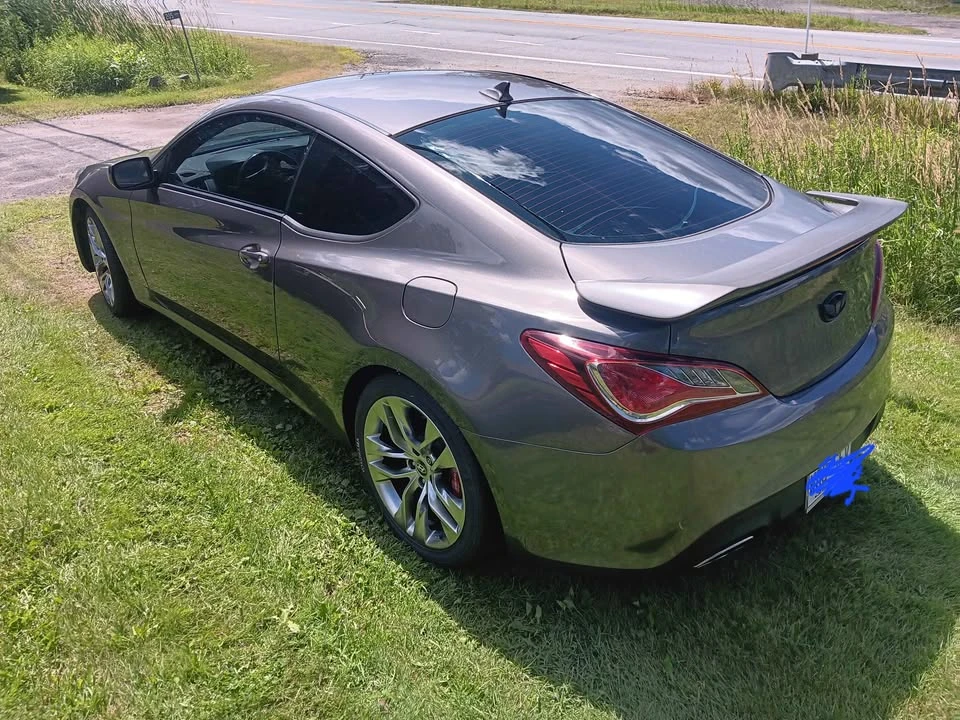 2013 Hyundai Genesis Coupe - Image 2 of 5