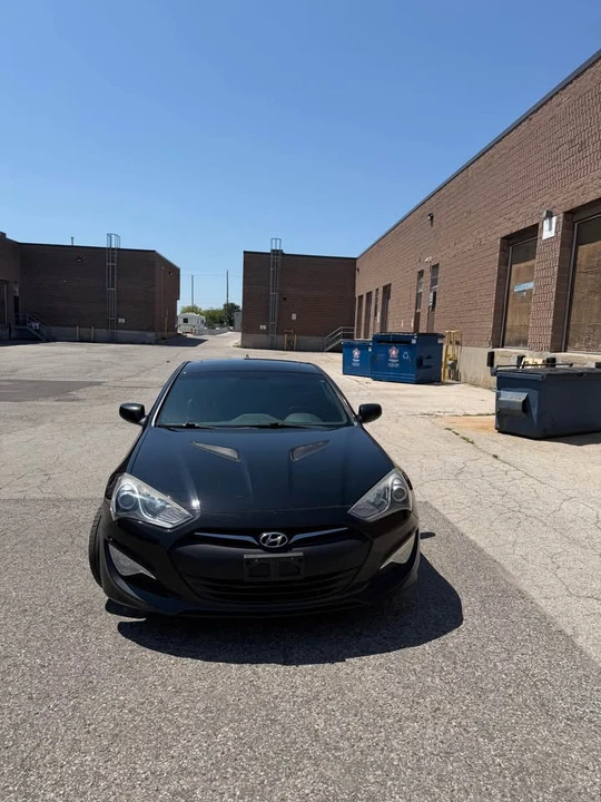 2013 Hyundai Genesis Coupe - Image 2 of 11