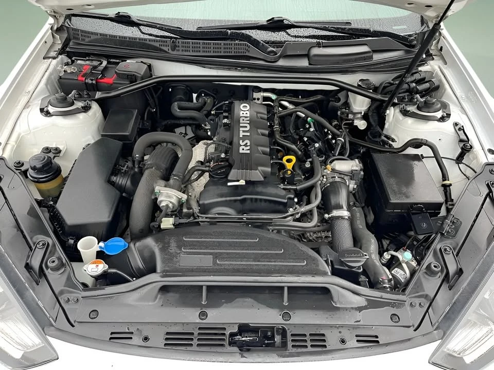 2013 Hyundai Genesis Coupe - Image 9 of 20
