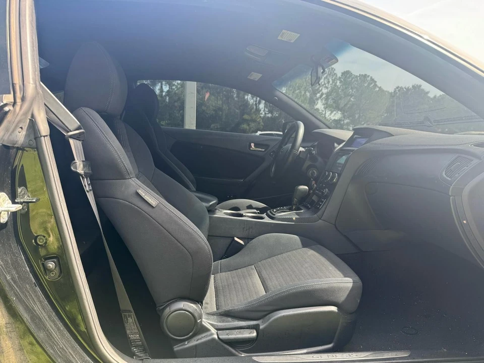2013 Hyundai Genesis Coupe - Image 10 of 10